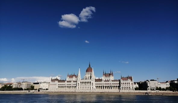 Das Parlamentsgebäude – Budapests beeindruckendste Sehenswürdigkeit